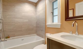 1504 LAFAYETTE Dr, Alexandria, VA 22308