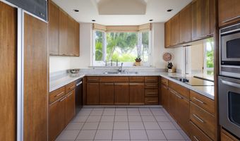 68-1375 PAUOA Rd G1, Kamuela, HI 96743