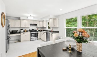 540 Grandview Dr, Alloway, NJ 07422