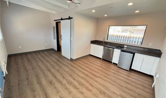 218 S 11th St 4, Las Vegas, NV 89101