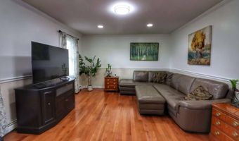 111 Windswept Dr E, Amsterdam, NY 12010