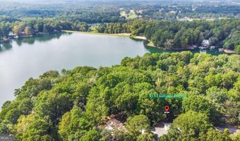 813 Lakeshore Dr, Berkeley Lake, GA 30096