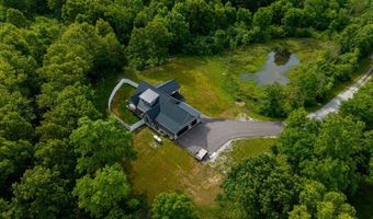 6172 Hellner Rd, Ann Arbor, MI 48105