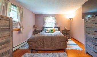 18 Cobb Rd, Ashburnham, MA 01430