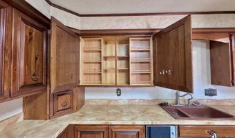 101 7th Ave NW, Bowman, ND 58623