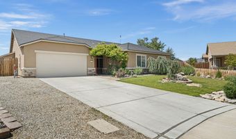 123 Hood Dr, Dayton, NV 89403