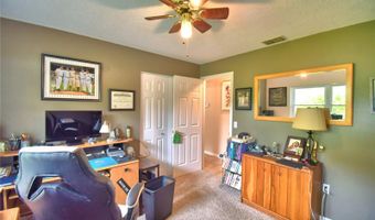 902 CRESTVIEW Dr, Auburndale, FL 33823