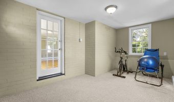 1715 Musso View Ave, Cheshire, CT 06410
