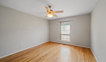 3077 Turnberry Ln, Ann Arbor, MI 48108