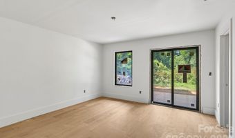 1539 Crystal Rd, Charlotte, NC 28205