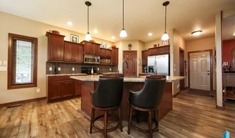 1809 W Ashton Trl, Brandon, SD 57005
