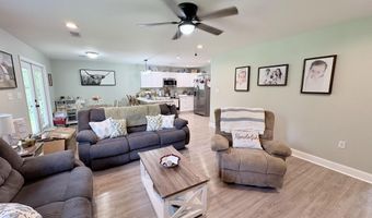 1018 N Sherman Dr, Blue Springs, MS 38828