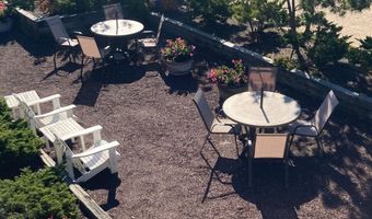 2136 Montauk Hwy Suite 202, Amagansett, NY 11930