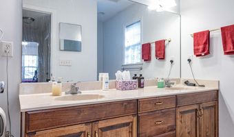 74 Driftwood Ct, Arapahoe, NC 28510