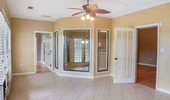 110 Old Lake Cv, Batesville, MS 38606