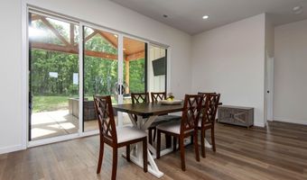 21696 Lawrence 1230, Aurora, MO 65605