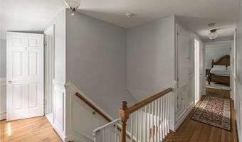 24 Huxley Dr, Amherst, NY 14226
