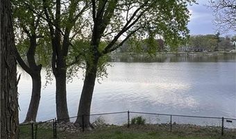 529 W Park Ln, Albert Lea, MN 56007