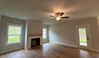 292 Rough Ridge Trl 30, Aberdeen, NC 28315