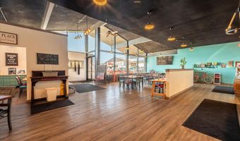 215 SE 10TH St, Bandon, OR 97411