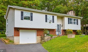 271 N SHORE Dr, Albrightsville, PA 18210
