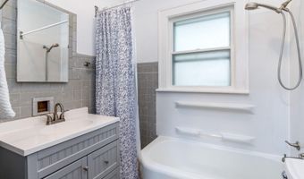 1236 Orchard Dr, Ames, IA 50010