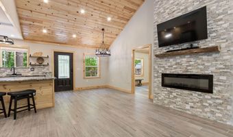 2052 Granny Squirrel Dr, Andrews, NC 28901