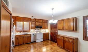 1129 Riley St, Atchison, KS 66002