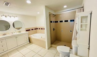 110 14th St, Apalachicola, FL 32320