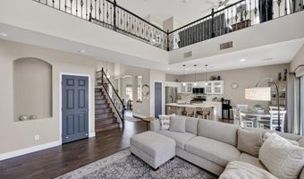 10661 Shelter Hill Ct, Las Vegas, NV 89129