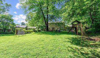 8614 BRAEBURN Dr, Annandale, VA 22003