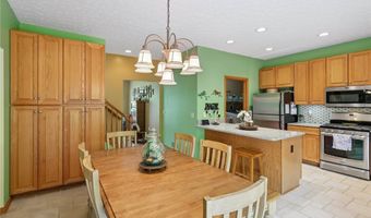 1250 Orchard Glen Dr, Amherst, OH 44001