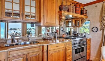 127 Harrison Ave 10, Newport, RI 02840