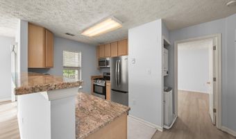 15604 EVERGLADE Ln #5-203, Bowie, MD 20716