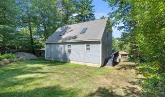 7 Woodlawn Rd, Raymond, NH 03077