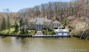 7635 Sandy Hollow Dr SE, Alto, MI 49302