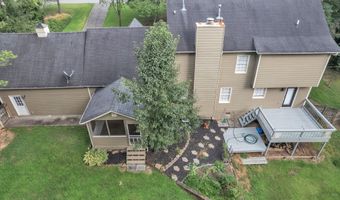125 Lake Picketts Dr, Acworth, GA 30101