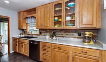 1621 Carroll Ave, Ames, IA 50010