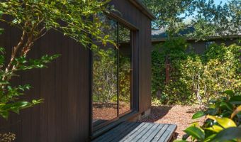 519 Cliff Dr, Aptos, CA 95003