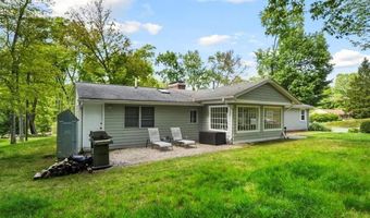 216 Oregon Rd, Ashland, MA 01721
