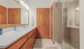 1059 Oakwood Dr, Alliance, OH 44601