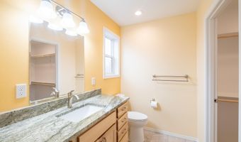 2037 Waterford St SE, Albany, OR 97322