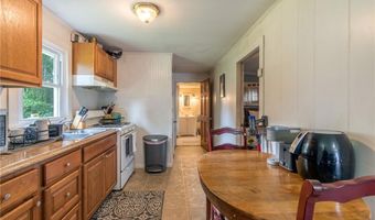 7 Broadview Ave, Bristol, RI 02809