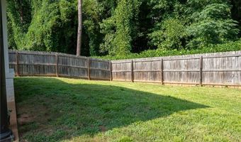724 ELLIS St, Auburn, AL 36832