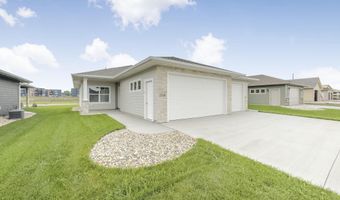2316 E Tinley St, Brandon, SD 57005