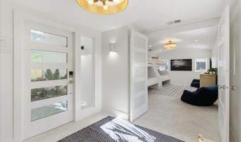 102 TUNA St, Anna Maria, FL 34216