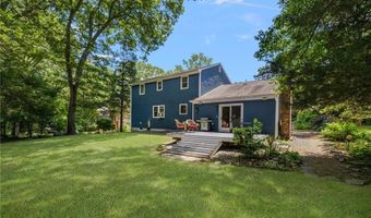 68 Daniel Dr, North Kingstown, RI 02852