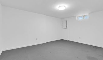 136 Pacific Ave, Beachwood, NJ 08722