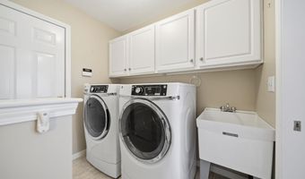 2463 Orient Dr, Adrian, MI 49221