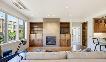 175 Lithia Way 200, Ashland, OR 97520